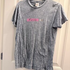 Ripndip size small cat tshirt